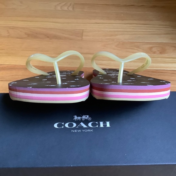 Coach X Disney Tay Flip Flop With Minnie Mouse SZ 9/10 NWOT - Picture 7 of 11